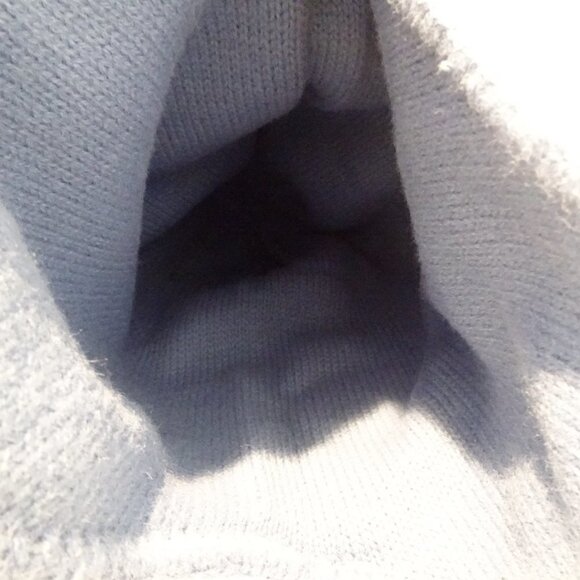 Vintage Snowblazers Orlon Acrylic Hat Light Blue Pom Pom Tassels NOS Made in USA - Picture 3 of 3